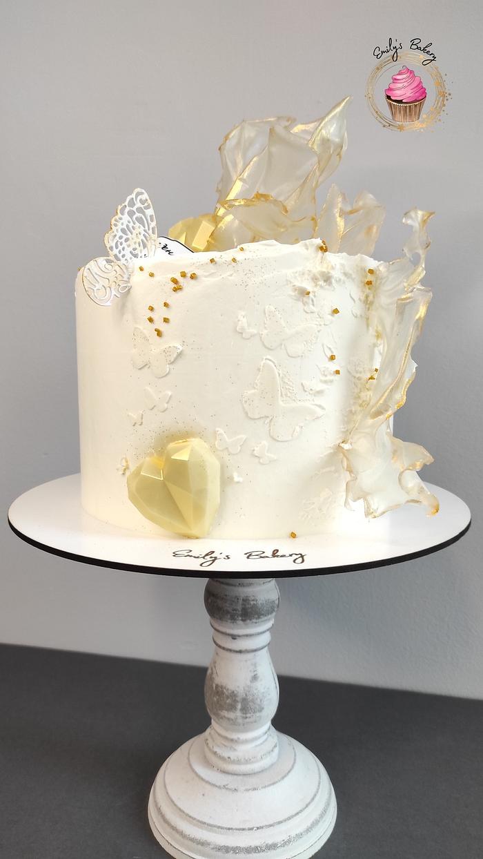 White and gold Cake – casebakes cookies