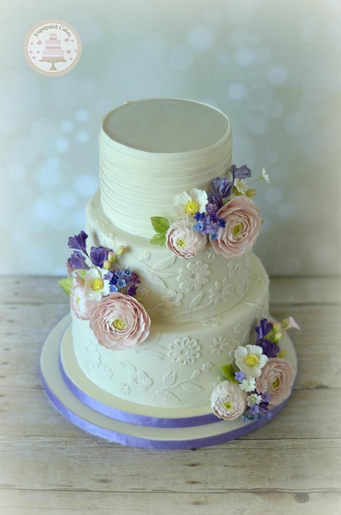 Flowers & Lace Wedding Cake