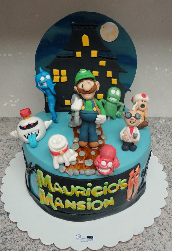 Luigi's Mansion Cake