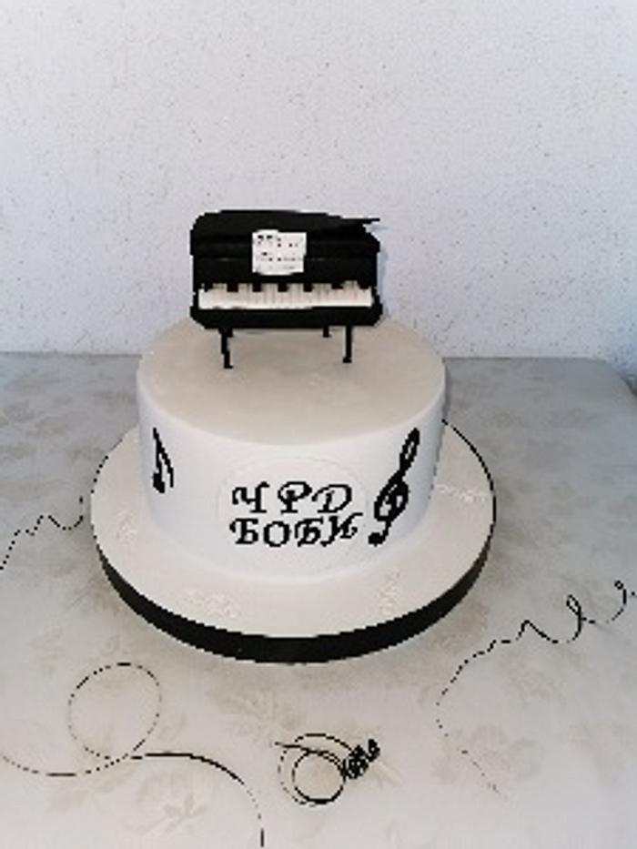 Торта с пиано 