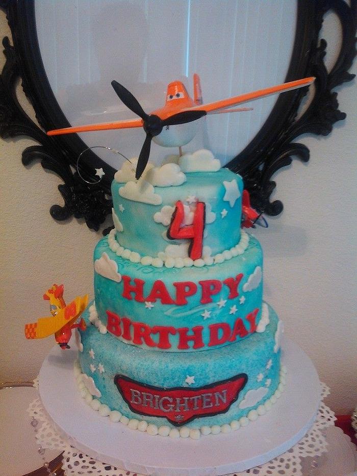 Airplanes themed cake 