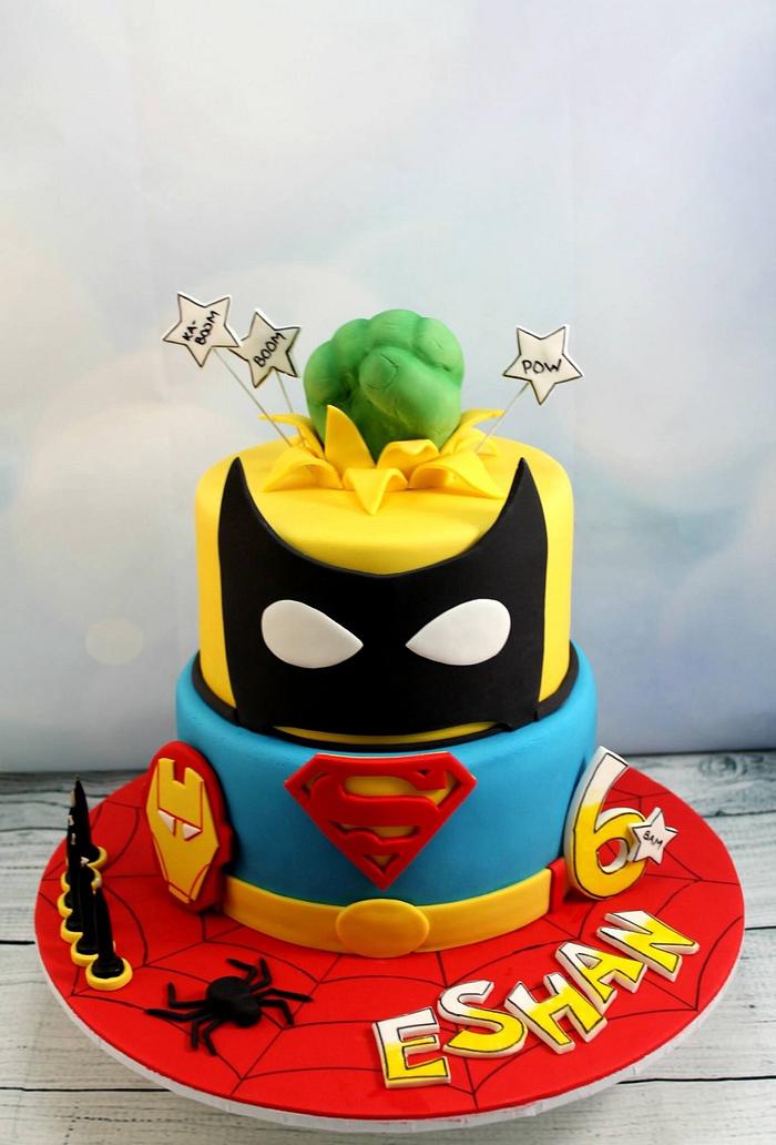 Superhero cake(combination) – Runaway Cupcakes