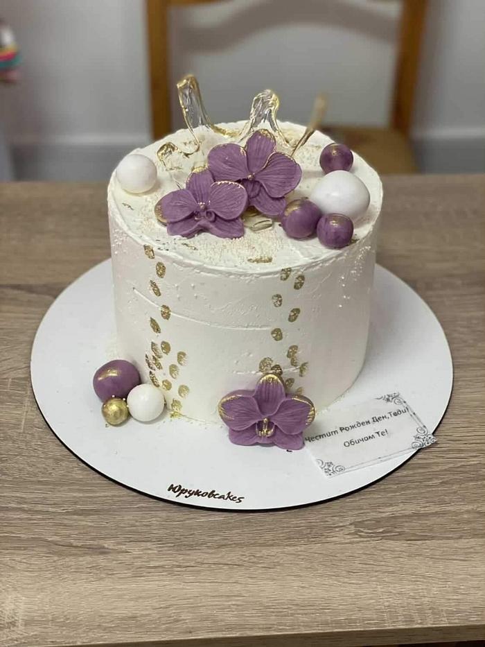 Shaz on Instagram: “30th birthday cake for a special someone! Red vel… |  Birthday cake for women simple, 30th birthday cake for women, 40th birthday  cake for women