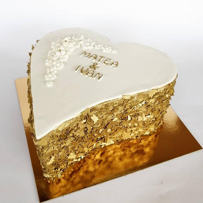 Gold wedding cake 