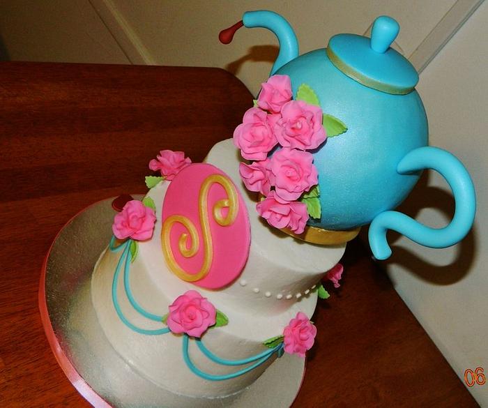 Teapot cake....Inspired by Yuma Couture Cakes