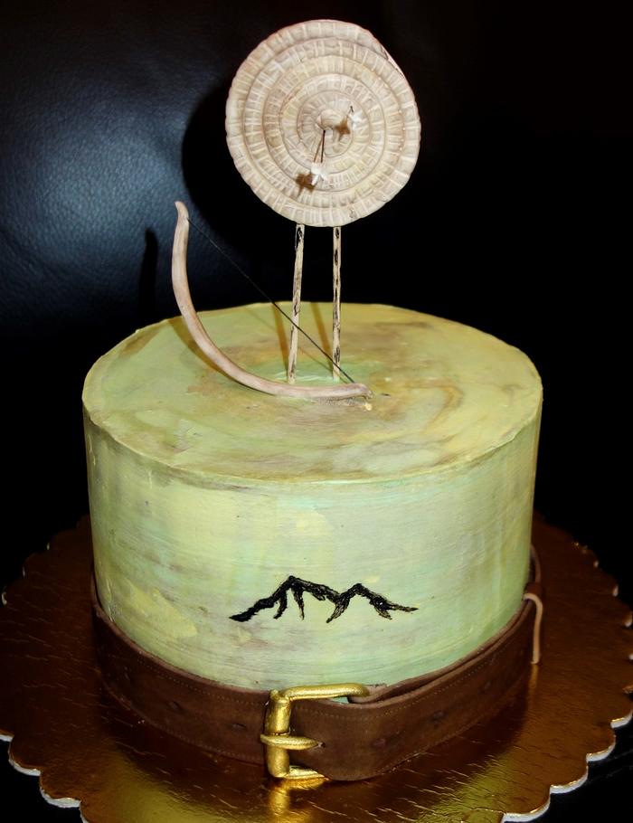 Cake with target and bow and arrows