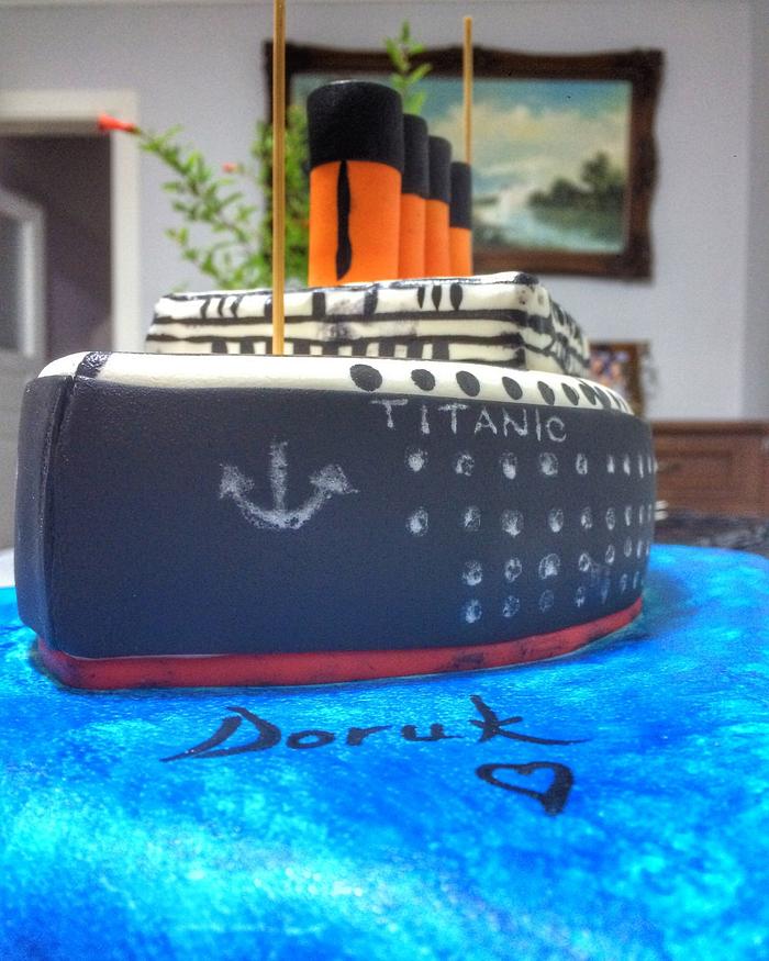 titanic cake