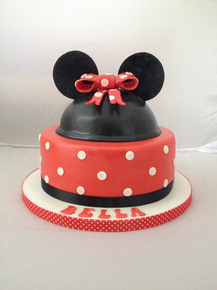 Mickey and Minnie cake 