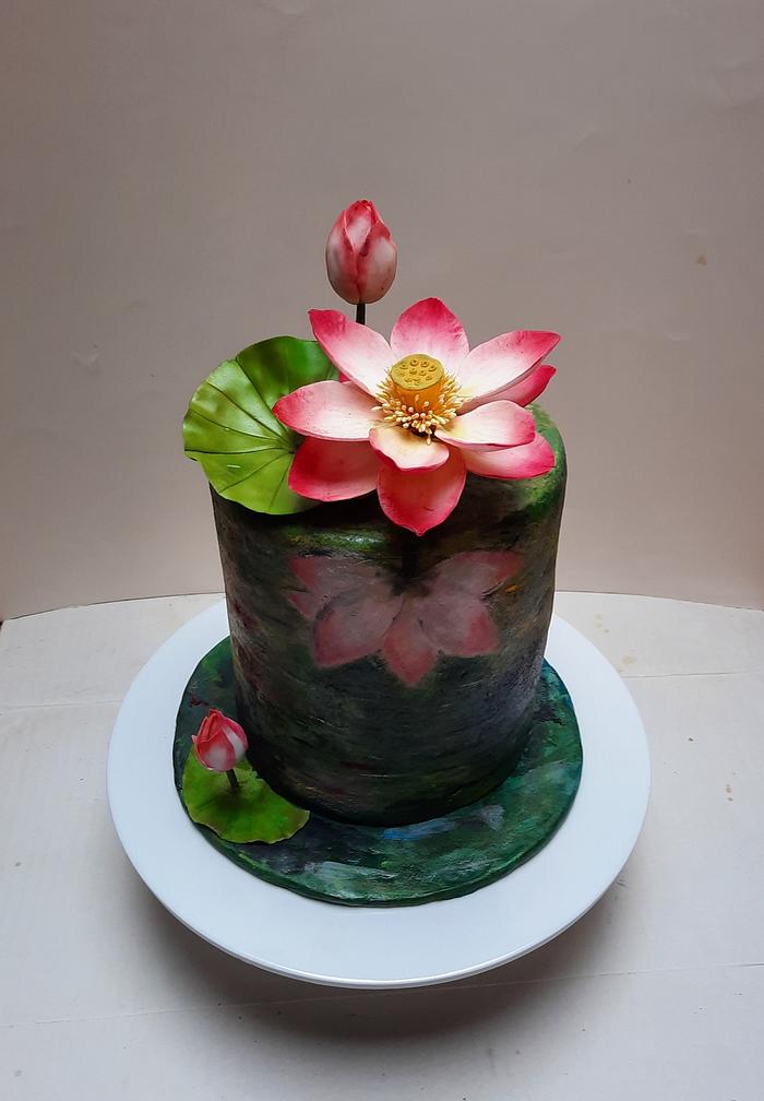 Lotus cake with reflection in water
