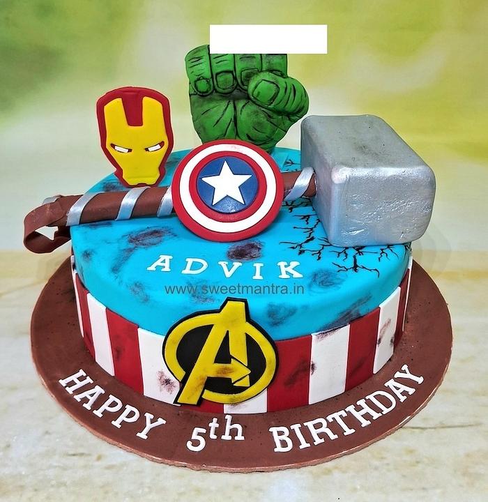 Avengers Superhero cake