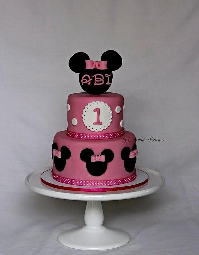 Pink Minnie themed cake