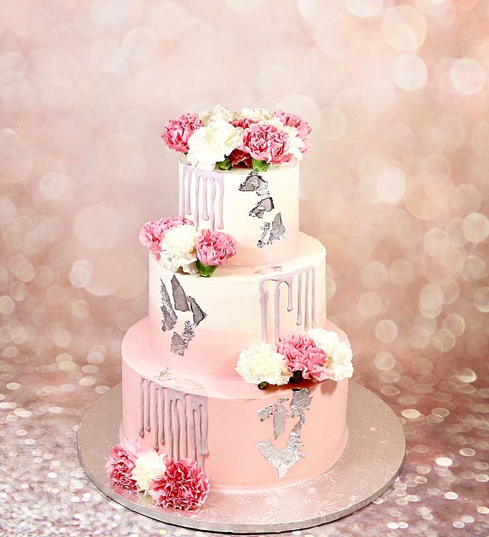 Pink and white buttercream cake 