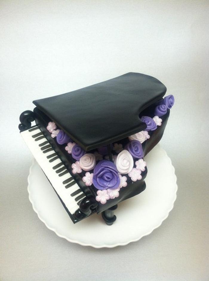 Baby Grand Piano cake topper