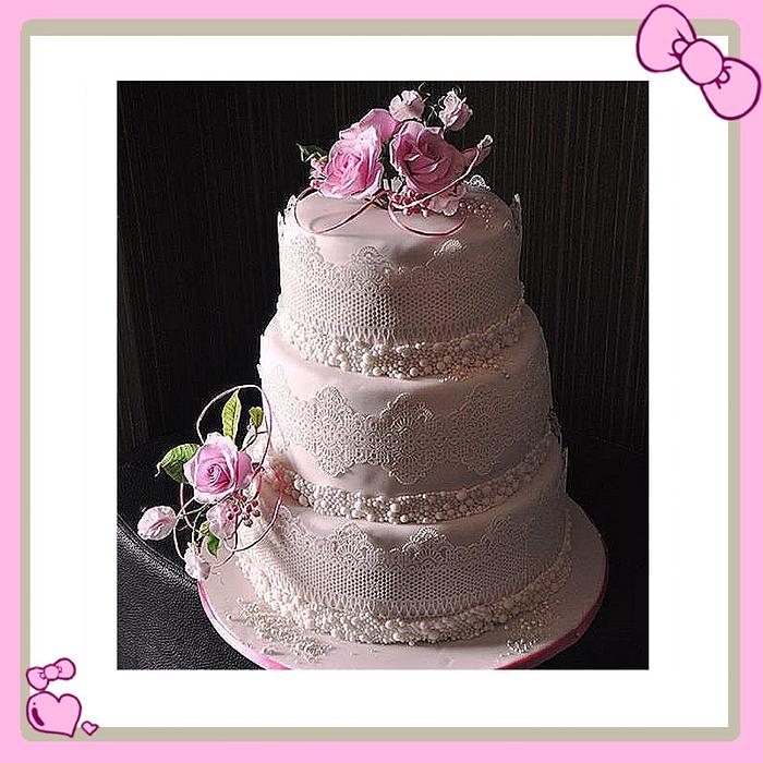 White lace cake
