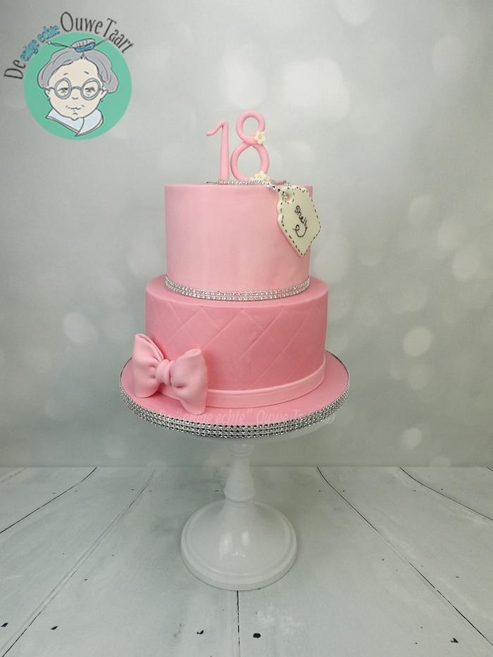 simple 18th b-day cake pink