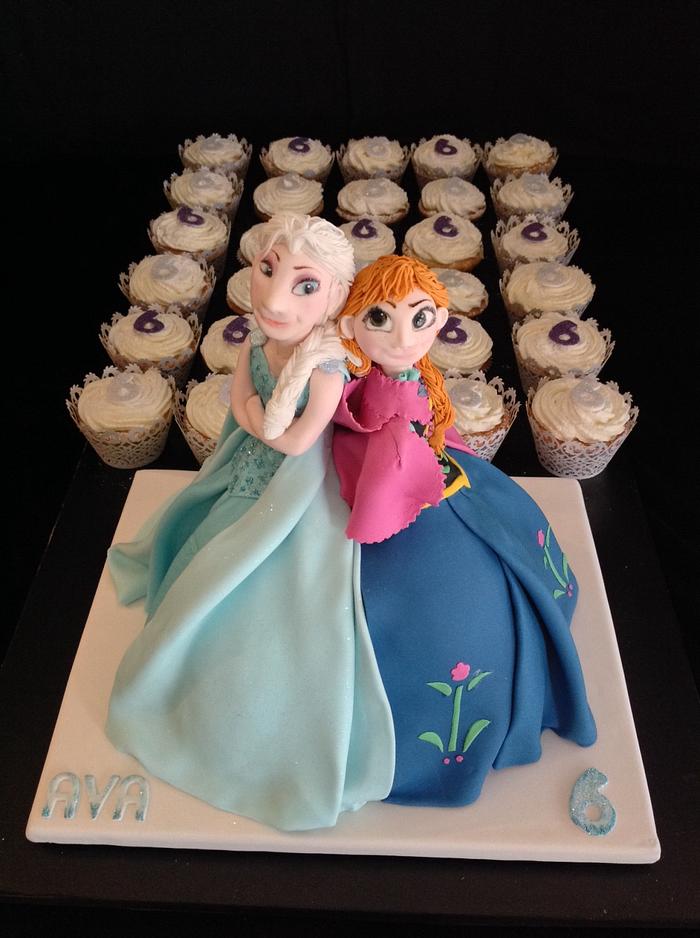 Frozen duo cake and cupcakes