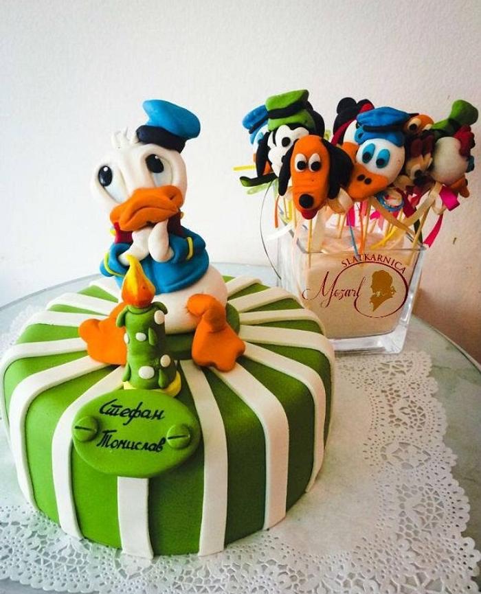 Donald duck birthday cake