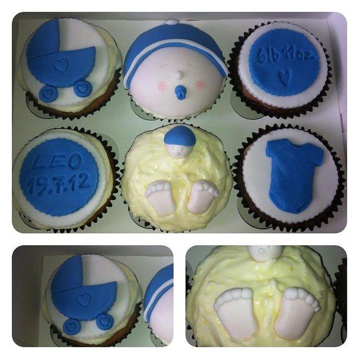 Cupcakes to celebrate baby's arrival