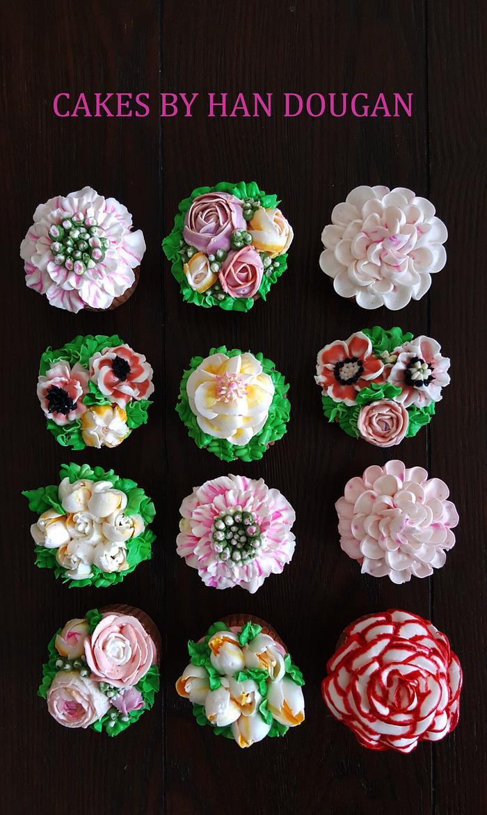 Cupcakes.