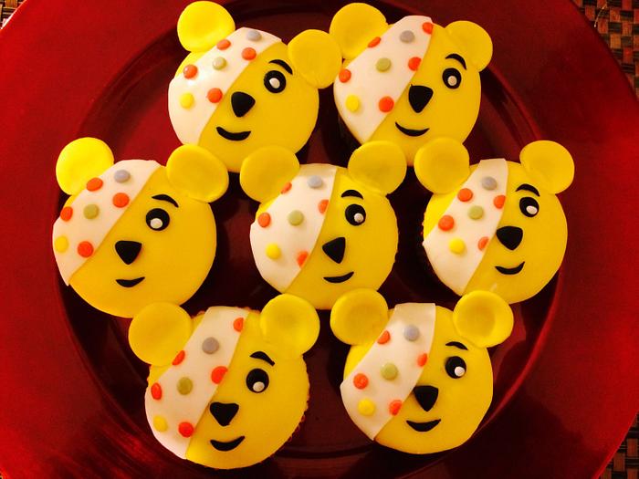 Pudsey bear cupcakes