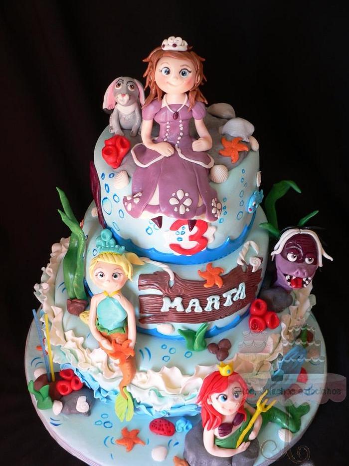 Princess Sofia and the floating Palace cake