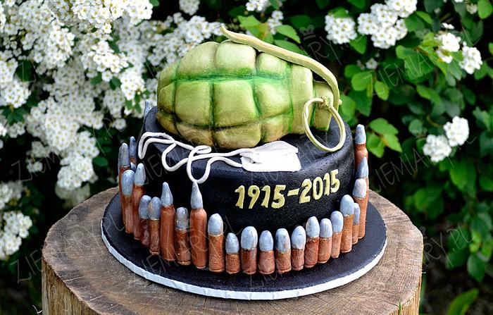 the cake on the anniversary of the battle