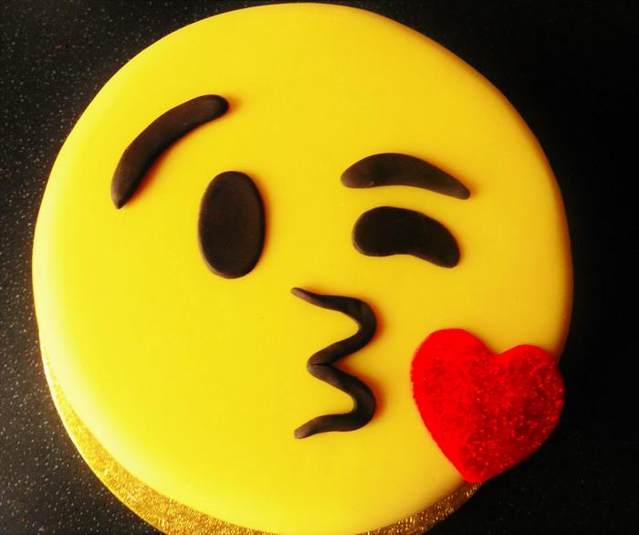 Emoji cake