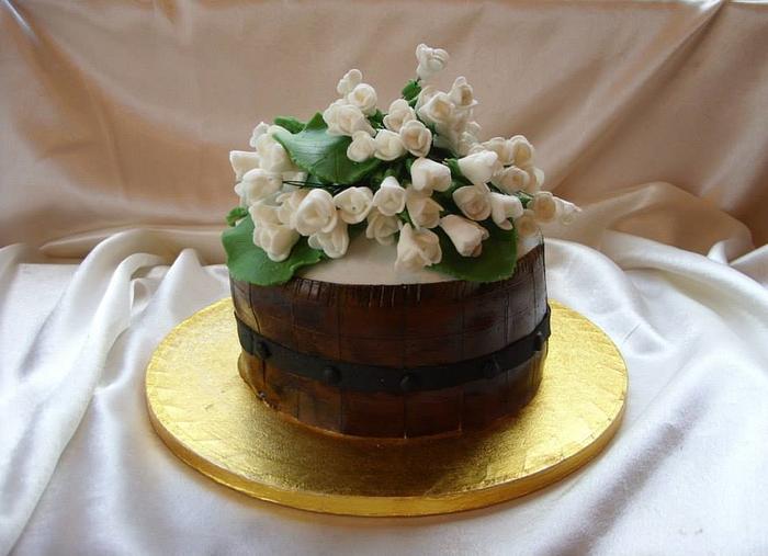 Wood keg with flowers
