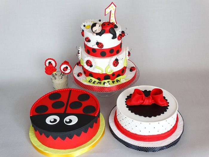 Four ladybug cakes for 1st birthday