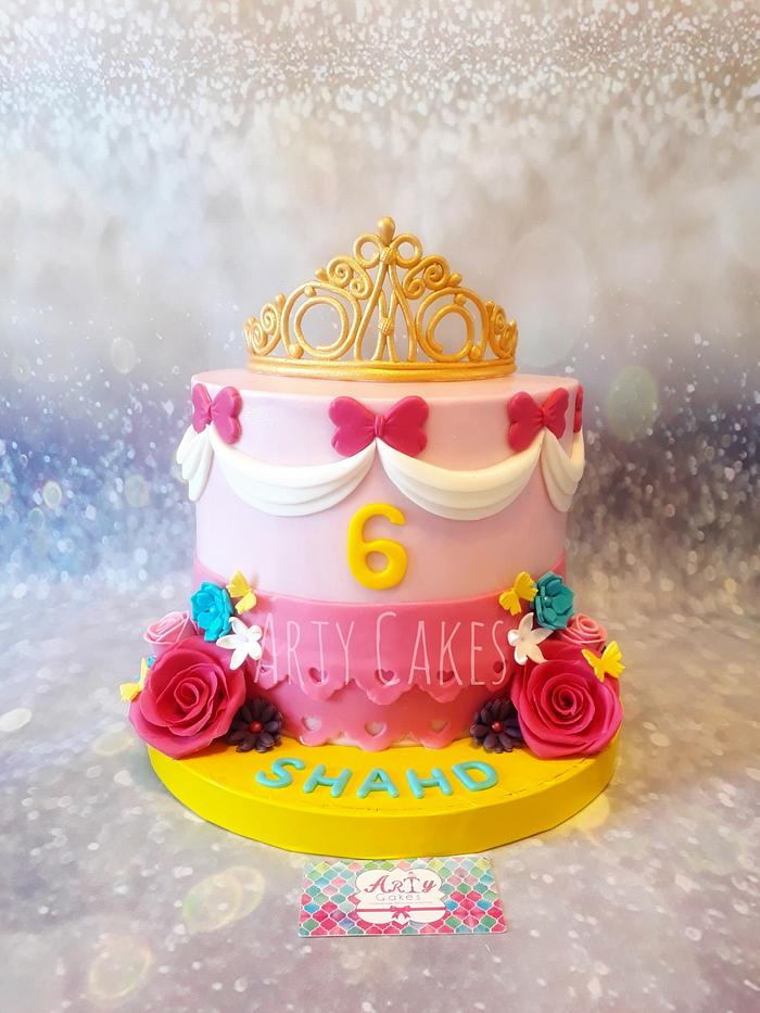 Tiara princesses cake