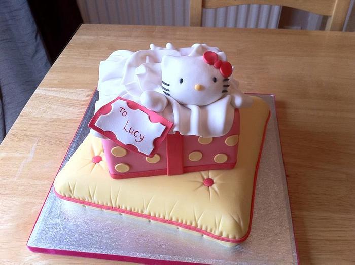 Hello Kitty wrapped present cake