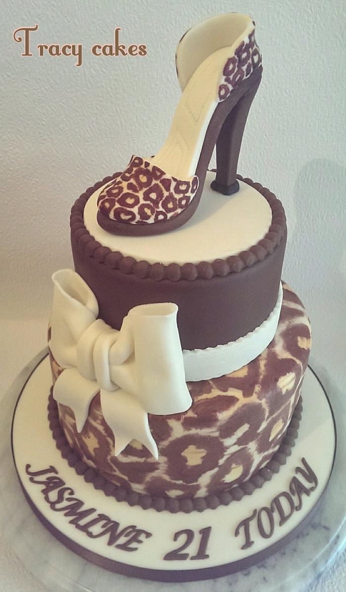 21st leopard print shoe cake - Decorated Cake by - CakesDecor