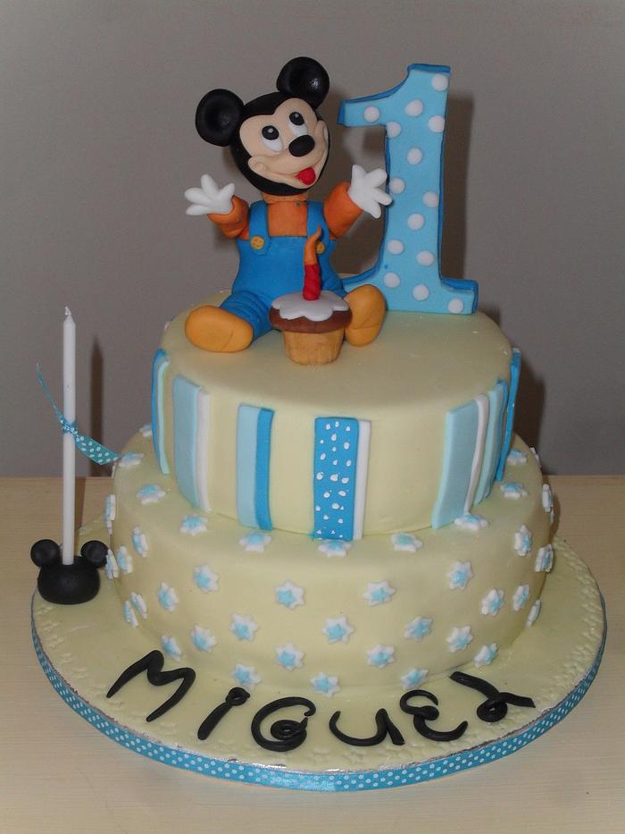 Mickey baby cake