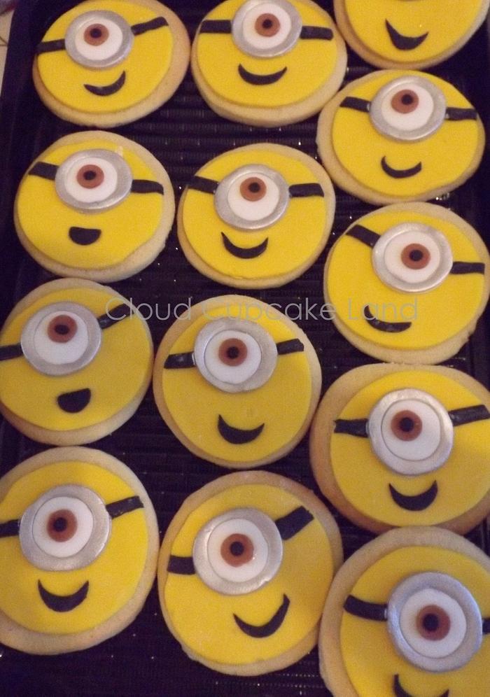 Minion Sugar Cookies - Decorated Cake by Deb - CakesDecor