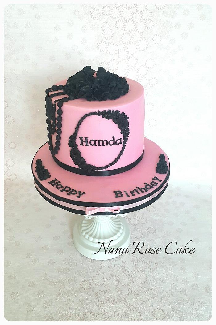 Black and pink cake 