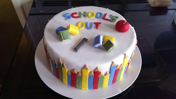 end of year and leavers cake