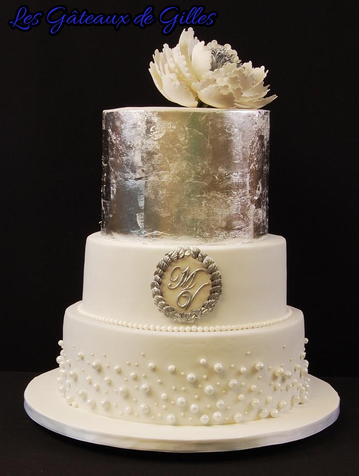 May wedding cake