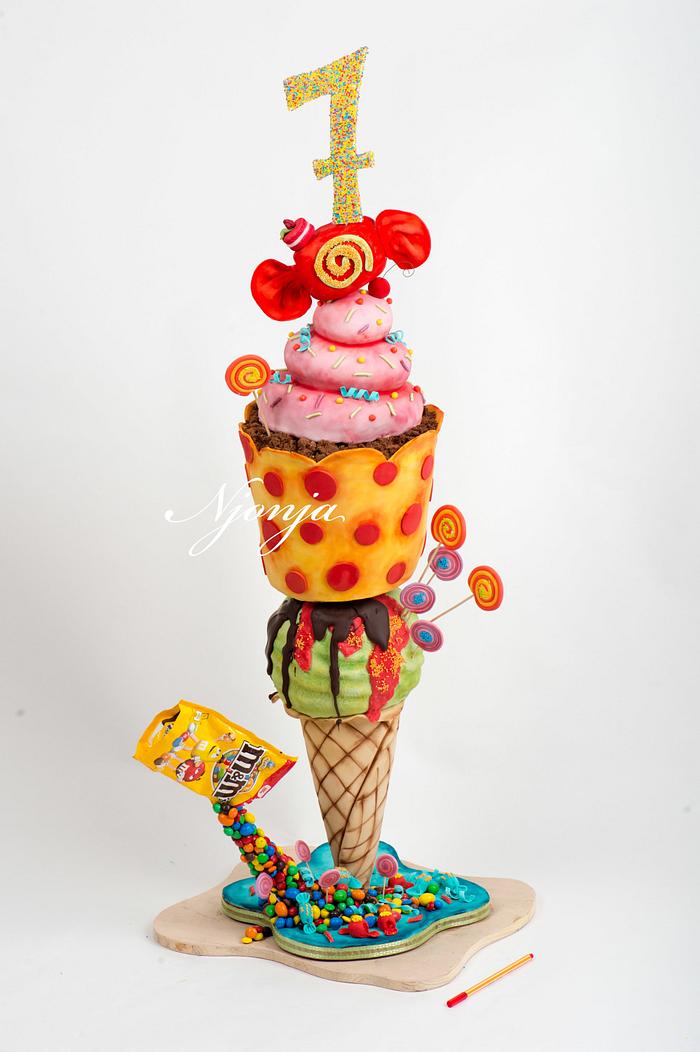Tutorial, pictorial, icecream cake, Eiscreme Torte, 3d, how to, MakingOf |  Desserts, Cake decorating tips, Ice cream cake