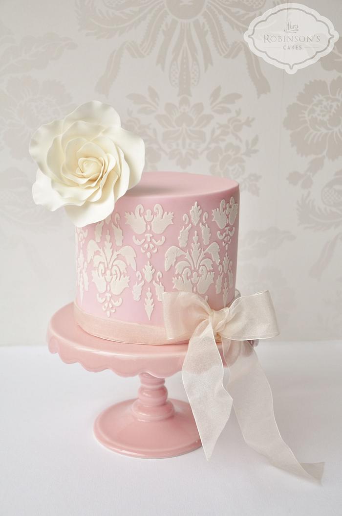 Elegant & pretty Mother's Day cake and treats