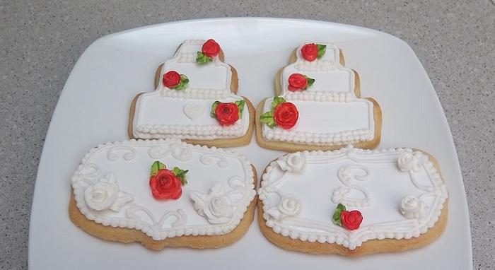 red roses wedding cake cookies