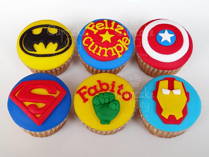 Super heroes cupcakes