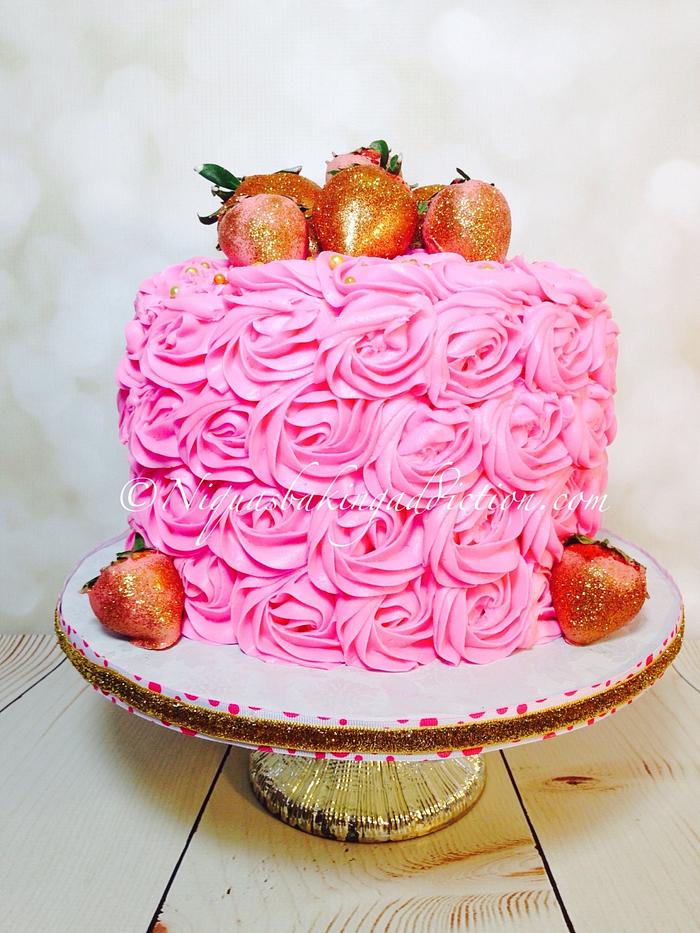 Rosette Cake with Golden Berries 