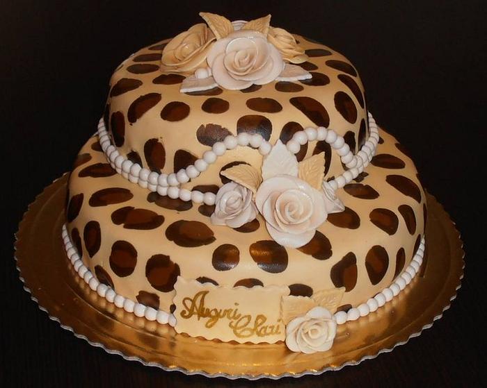 torta leopardata - Decorated Cake by gina Mengarelli - CakesDecor