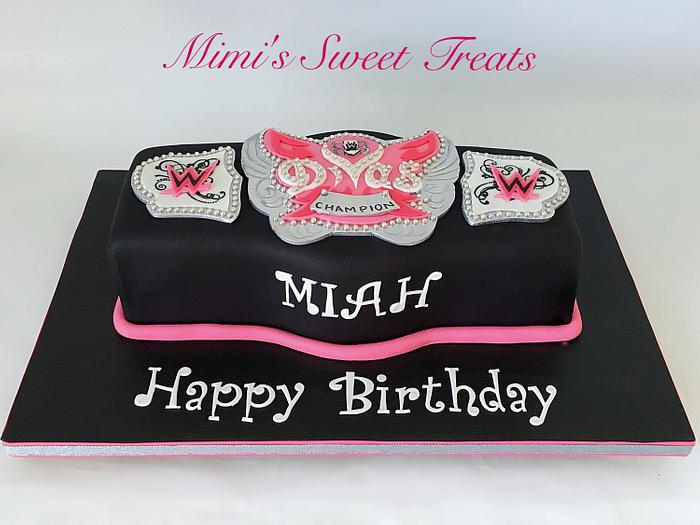 WW Divas Belt Cake