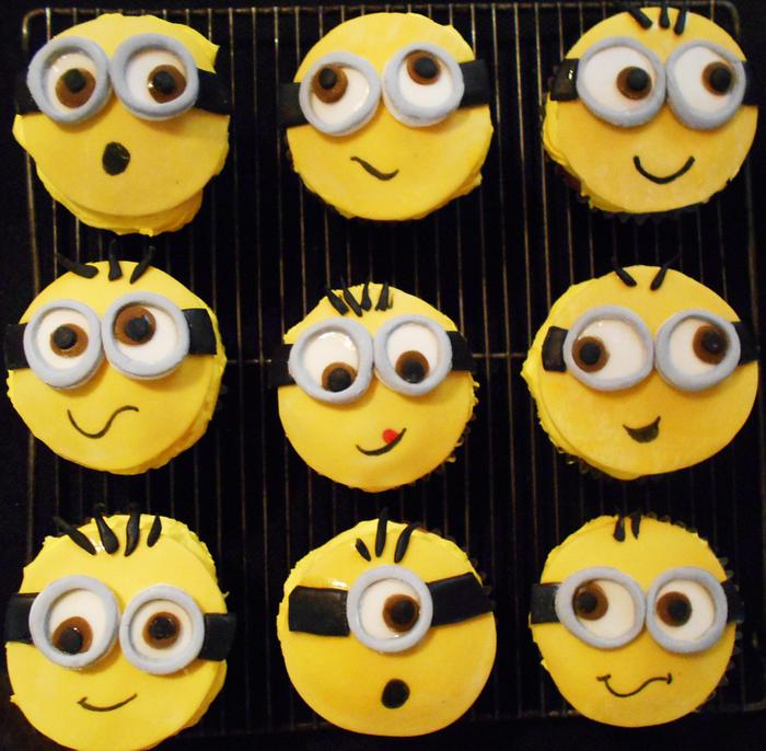 Minion Cupcakes 
