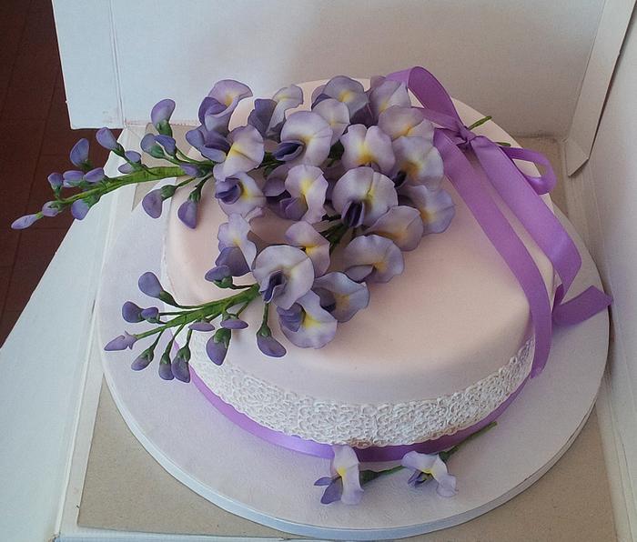 Birthday cake with wisteria