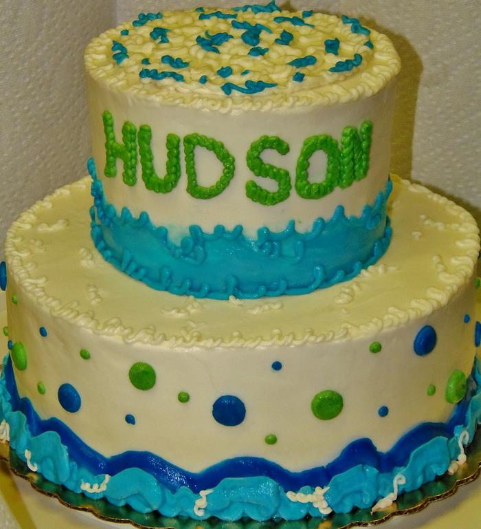 Water waves and dots cake