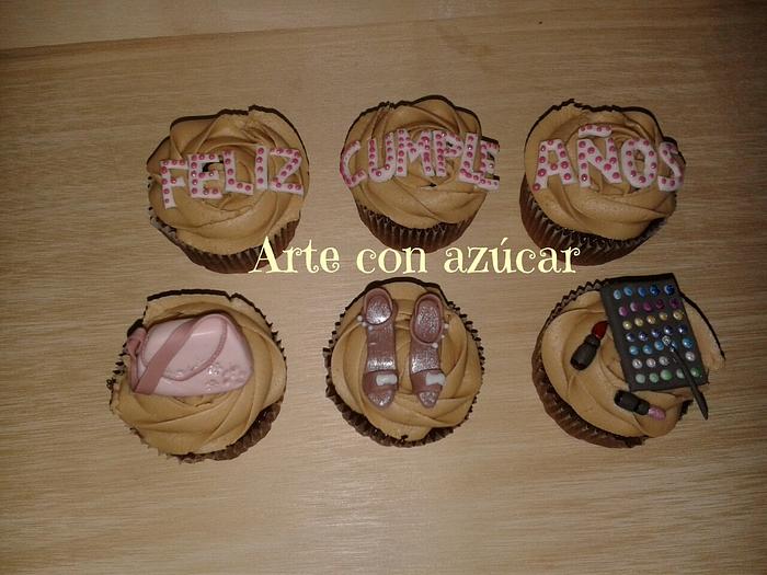 Make up cupcakes