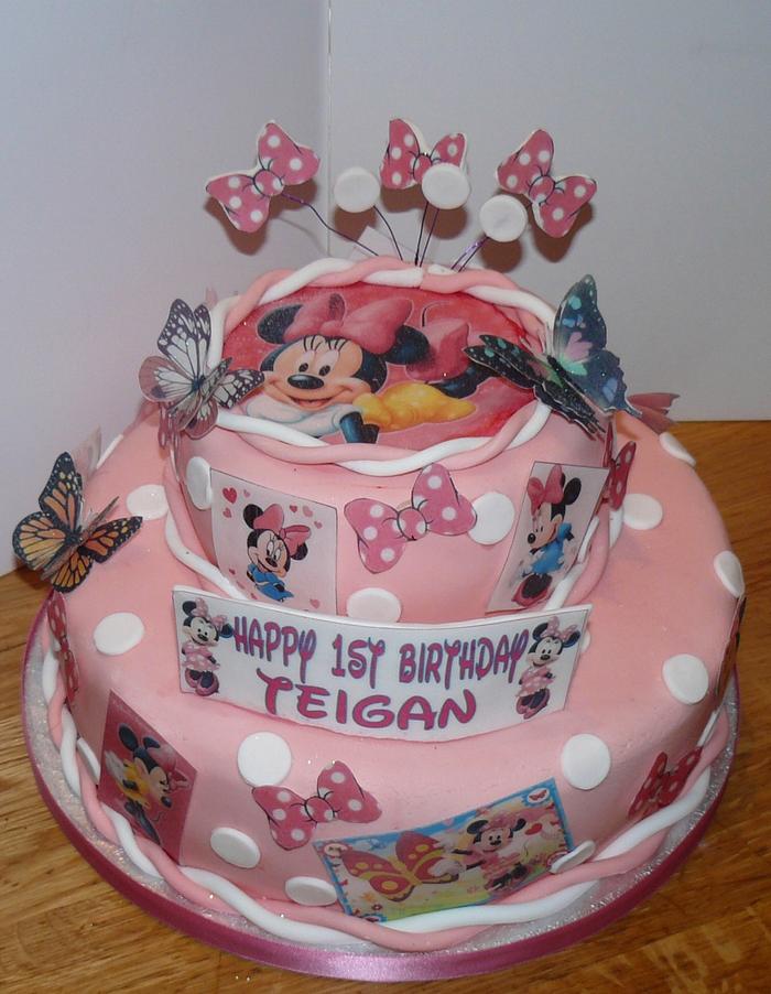 Minnie mouse 2tier photo cake with BOWS