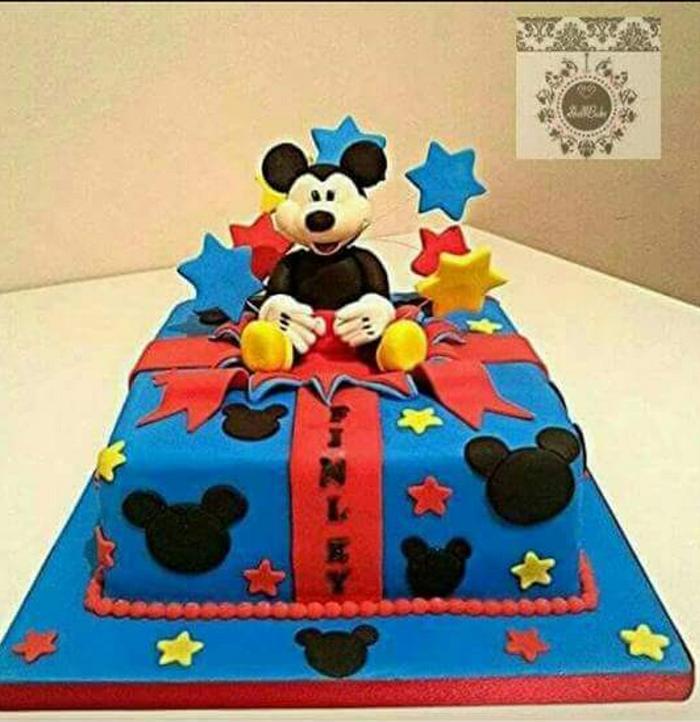 Mickey mouse explosion cake